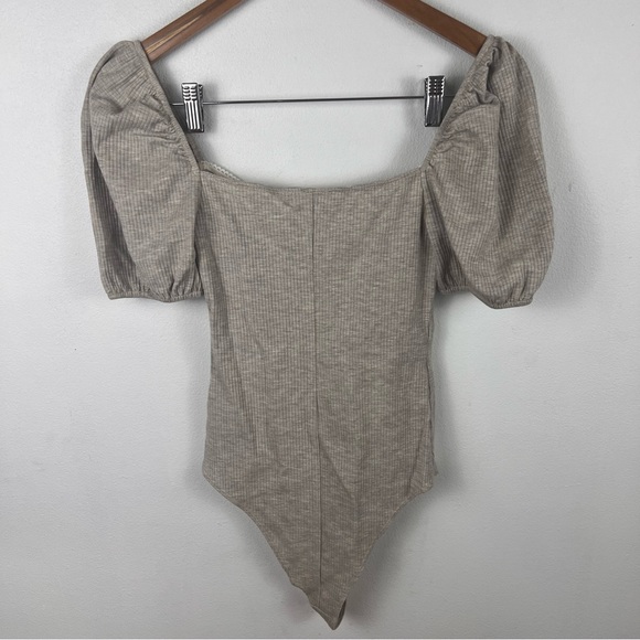 Reformation Rochelle Puff Sleeve Ribbed Bodysuit - Picture 5 of 6